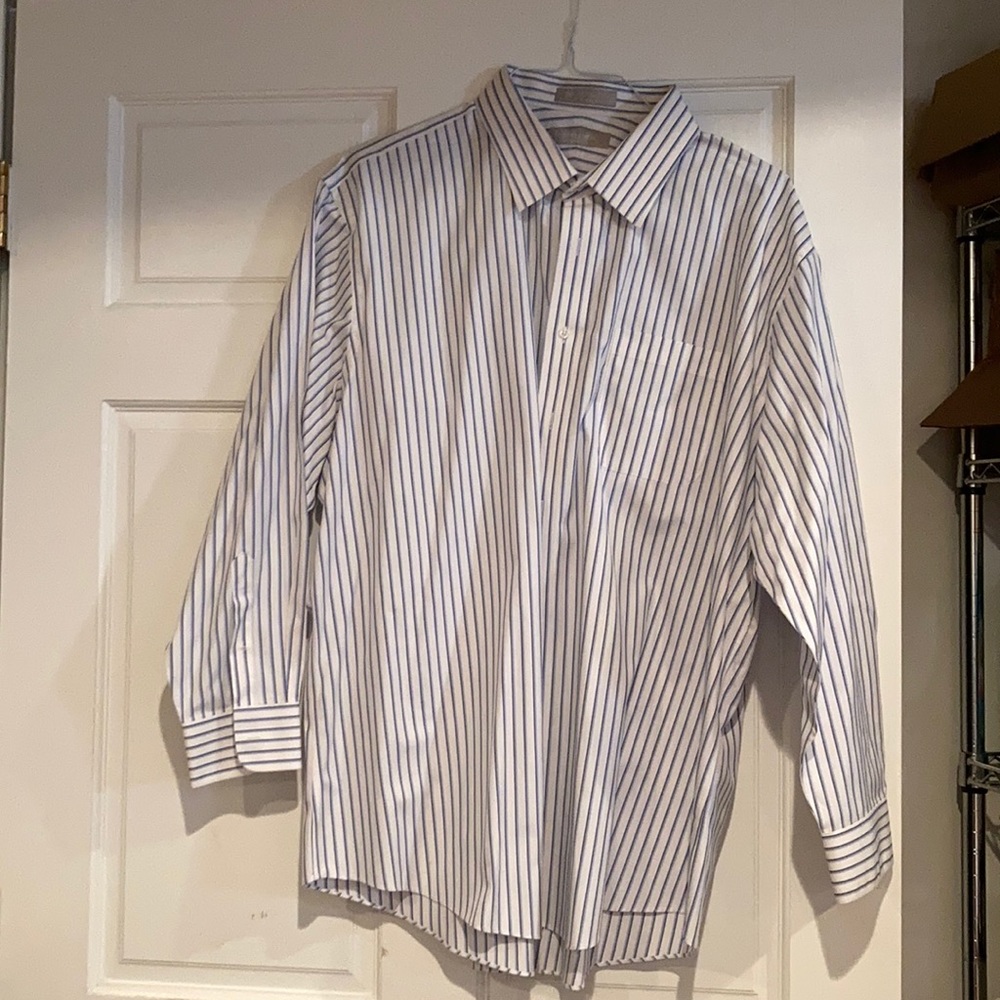 Long Sleeve Stripped along Sleeve Dress Shirt